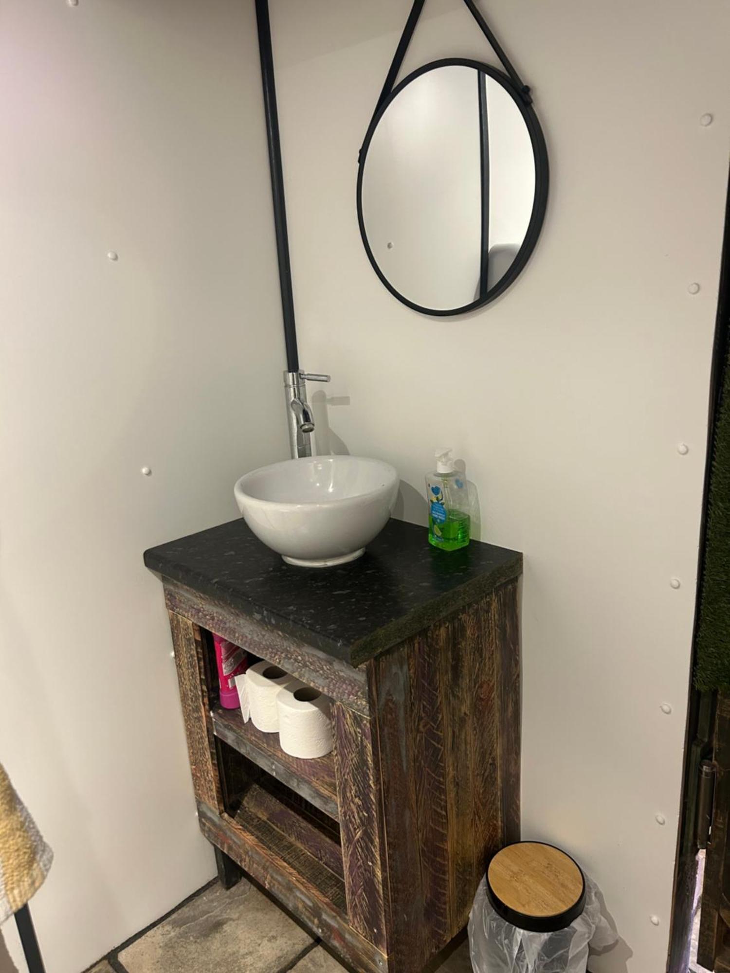 Rhodes To Serenity - Waterfall Shepherds Hut Cauldon Buitenkant foto