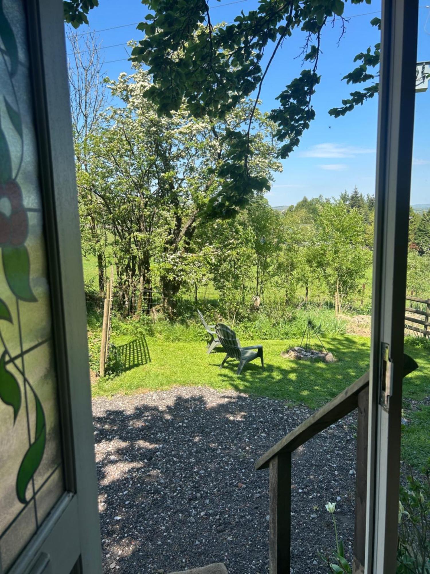 Rhodes To Serenity - Waterfall Shepherds Hut Cauldon Buitenkant foto